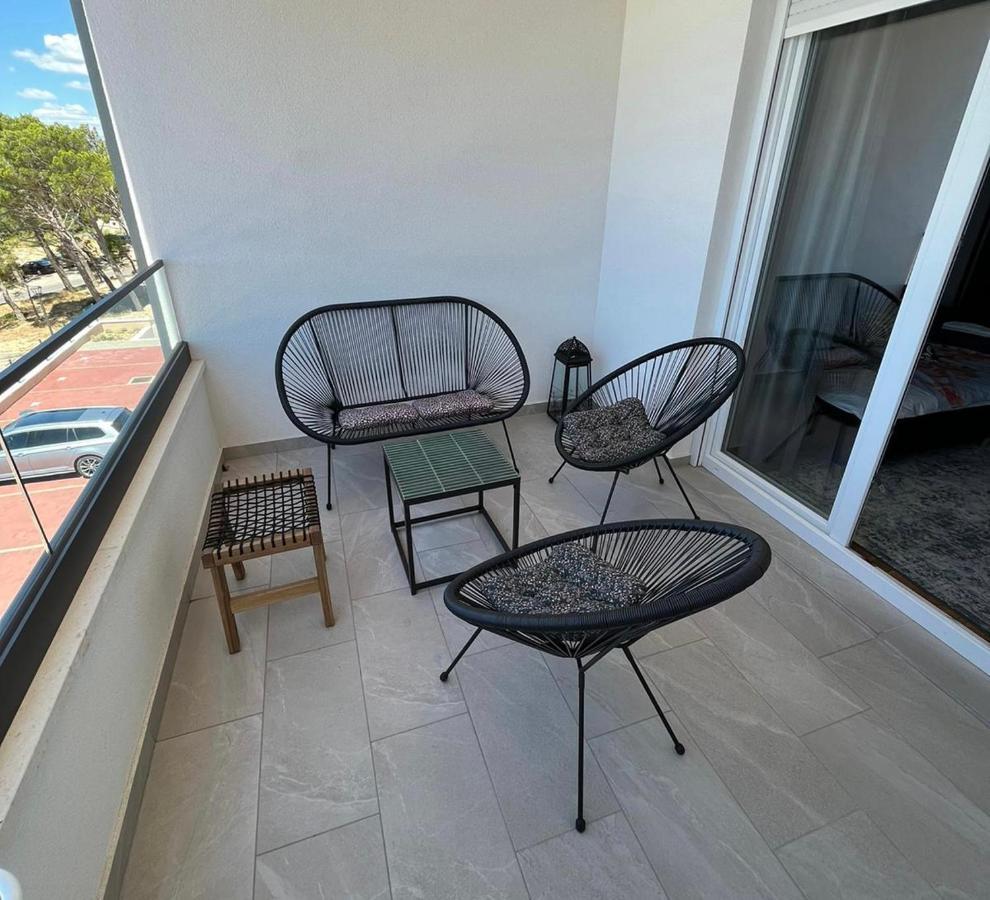 Ferienwohnung Apartman J&M Makarska Exterior foto